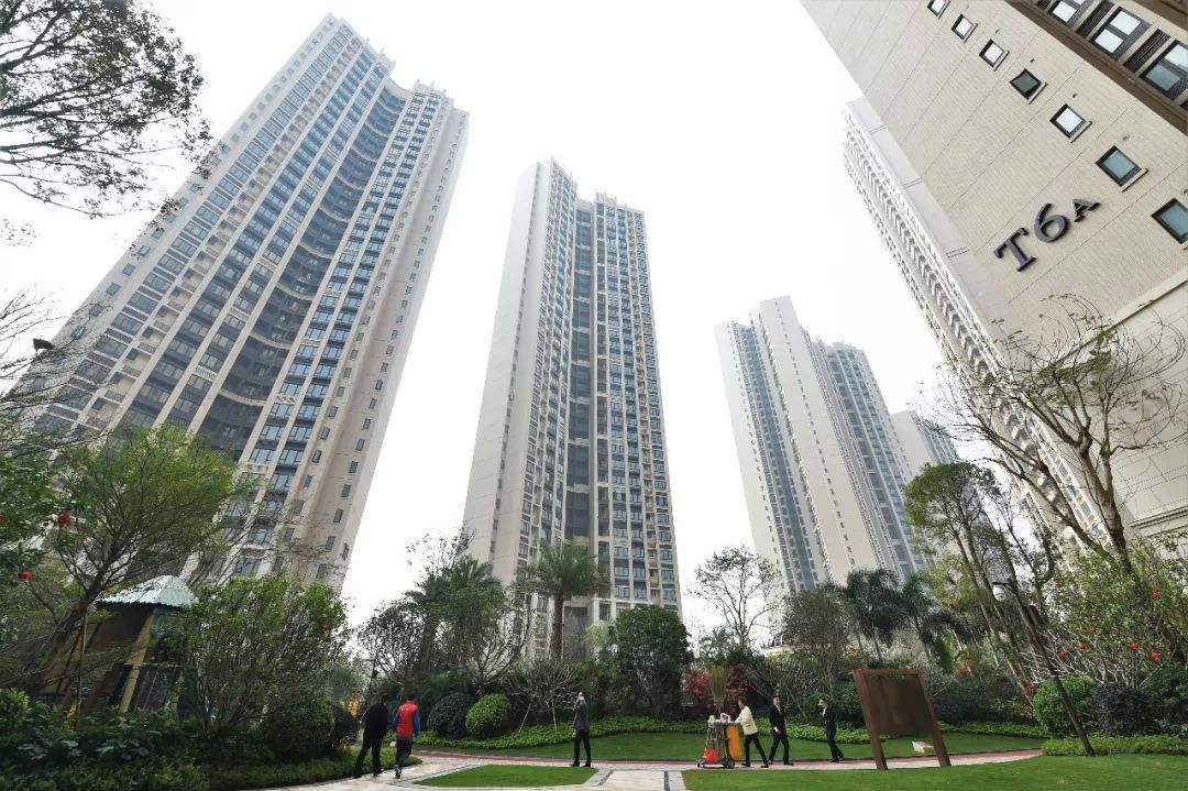 房子产权归未成年子女如何处置,小产权房子物业能换吗