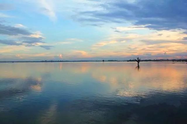 缅甸是一个让人着迷的地方,缅甸这个国家的特色