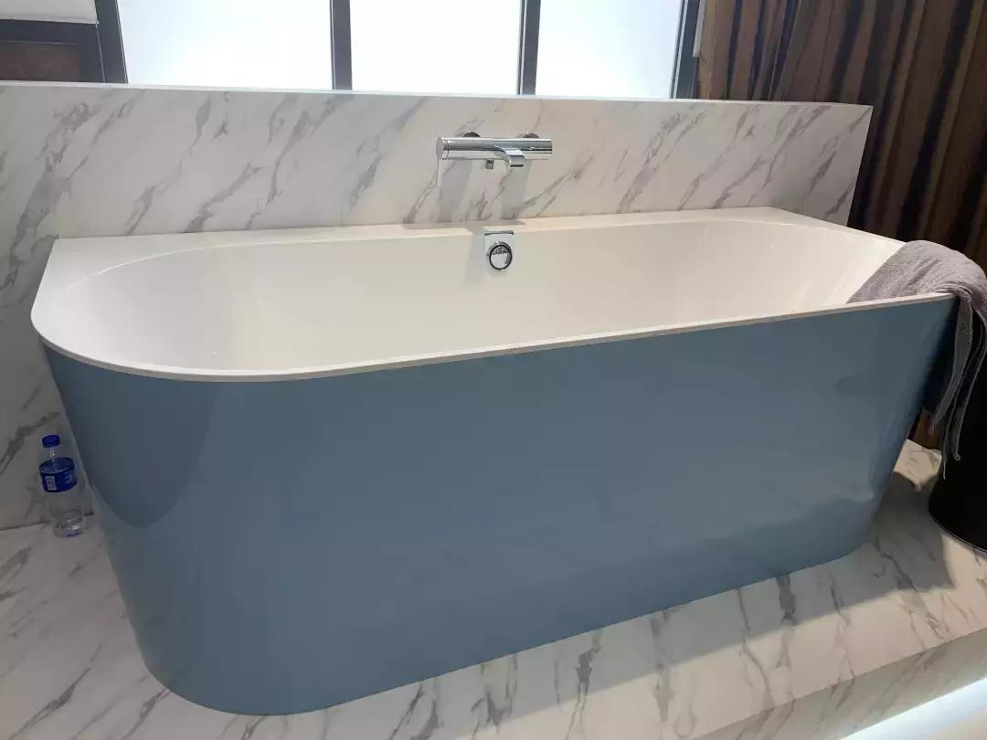 色“诱上海厨卫展！科勒、高斯...谁最出色