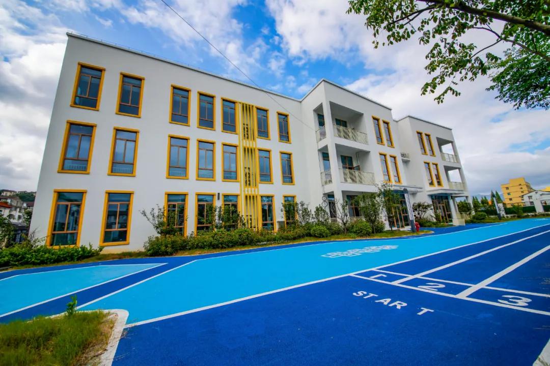 绿城实验学校,开学了学校