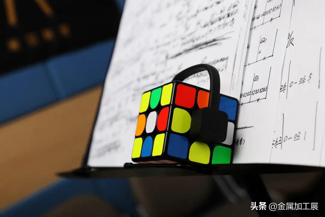 新手如何十秒复原魔方,学会魔方公式你就能自己复原魔方