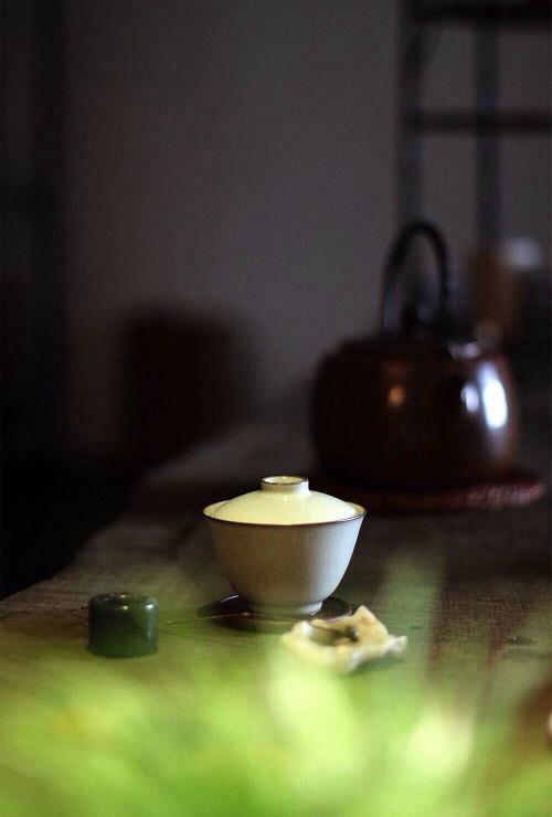 女人过了25岁就别用这款香水,持久留香的香水闻一次就难以忘怀