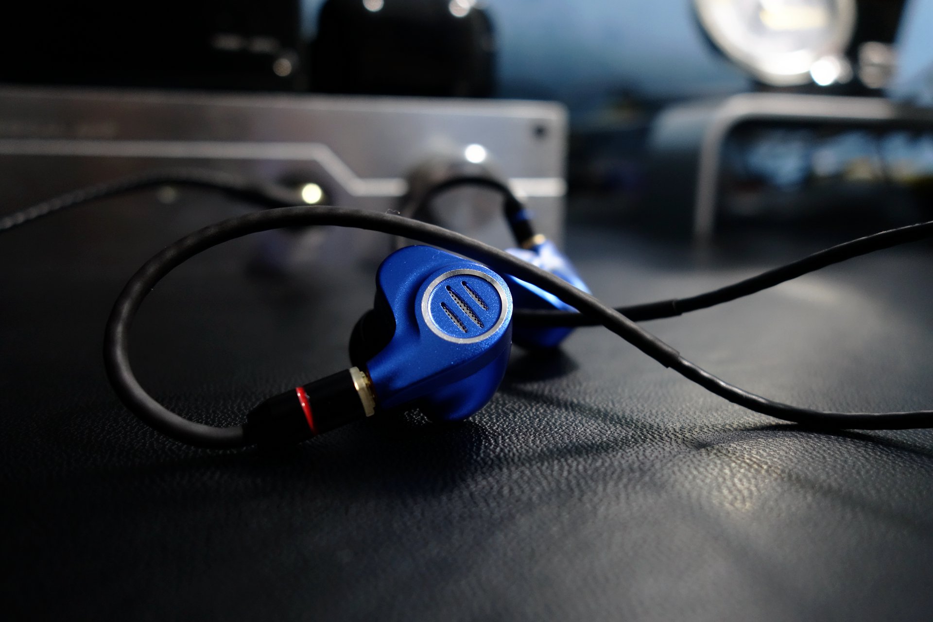 两百元以内pubg耳机测评,不到千元rgb音响