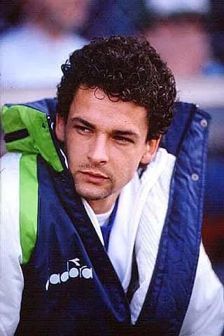 罗伯特巴乔蓝色,罗伯特巴乔永恒记忆