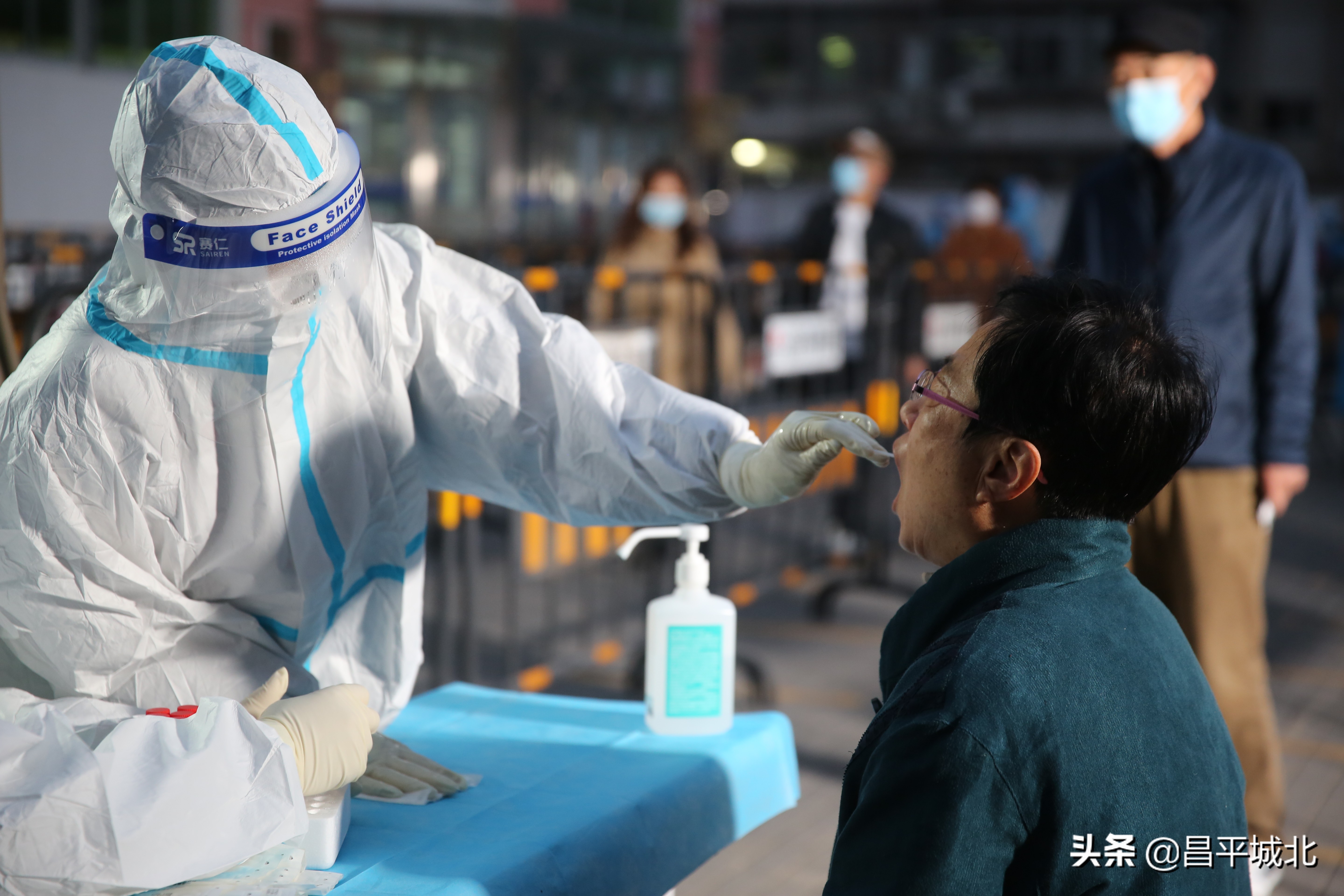 社区核酸检测疫情防控简报,社区防控疫情核酸检测新闻稿