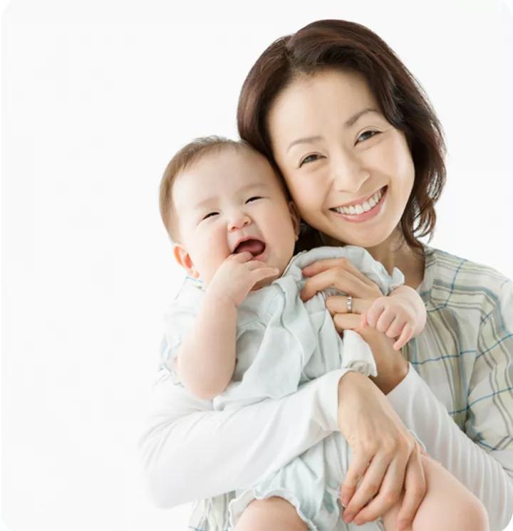 宝宝囟门是软的但是不跳正常吗,宝宝囟门硬硬的顶在枕头上有事吗