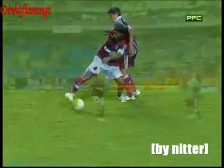 罗纳尔迪尼奥集锦球场上的精灵,桑巴精灵罗纳尔迪尼奥足球训练