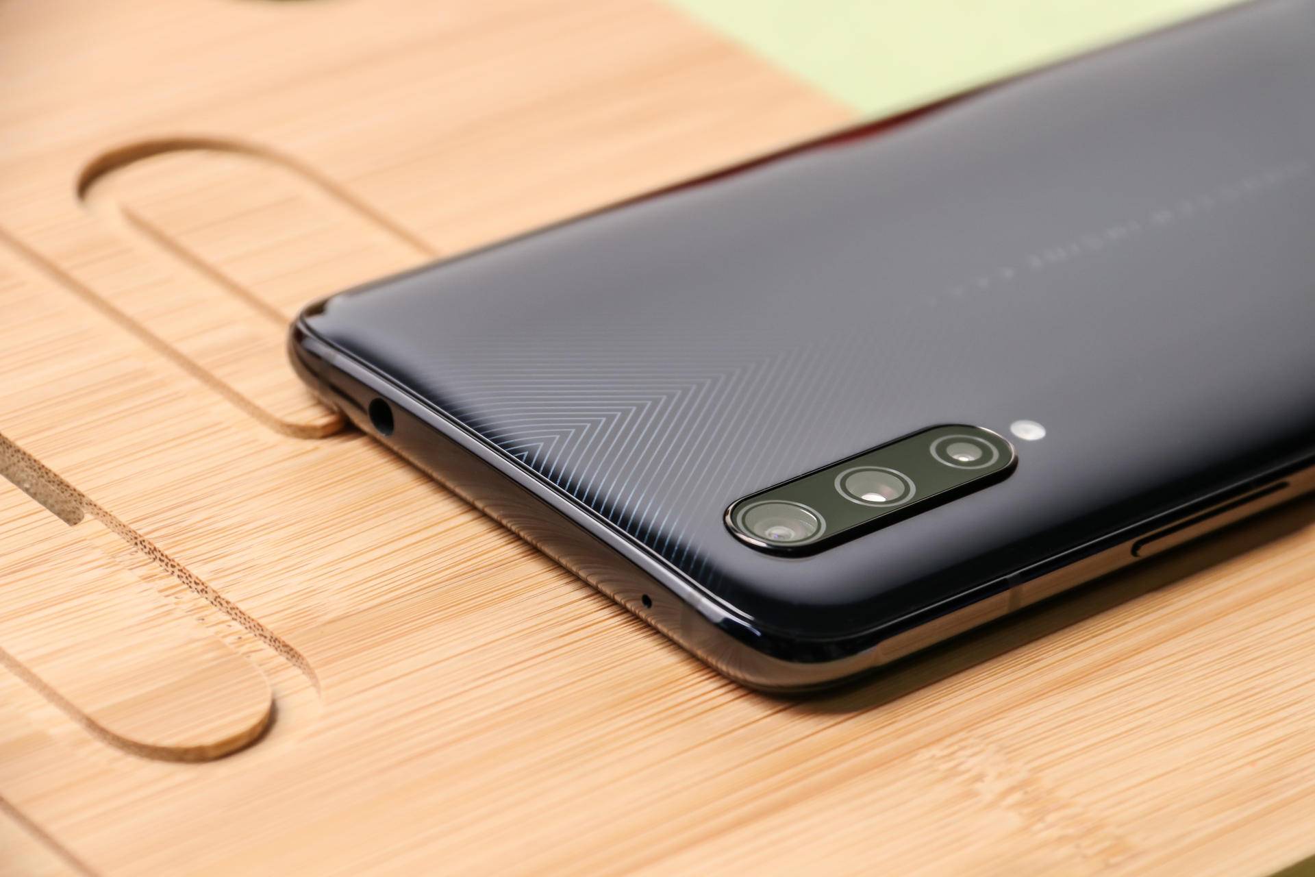 iqoopro还值得买吗,iqoopro发布的价格