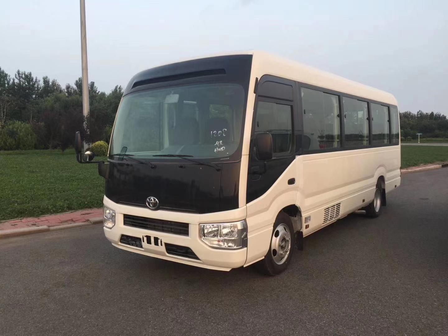 丰田考斯特最豪华版,丰田考斯特顶级车的图片