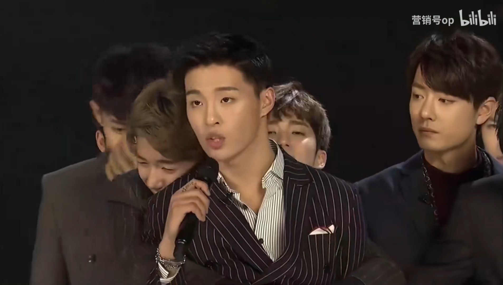 考古x玖少年团肖战在录音棚录歌,肖战x玖考古完整视频