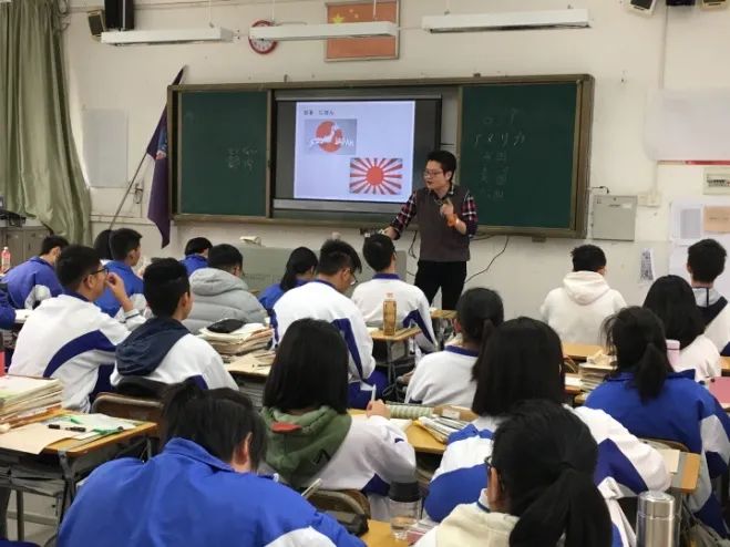 笔韵墨香放异彩，丰富舞台漫云中——广州市白云中学欢迎您