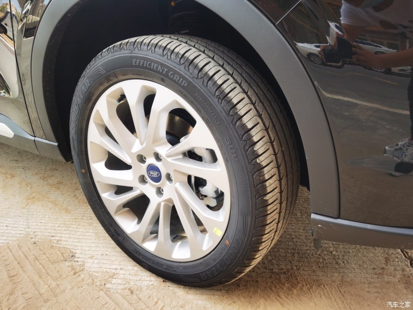 福特领裕黑色5座2021试驾视频,福特领裕suv评测0-100加速