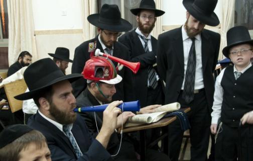 犹太人是怎样的一个民族,为何希特勒到死都要杀光犹太人