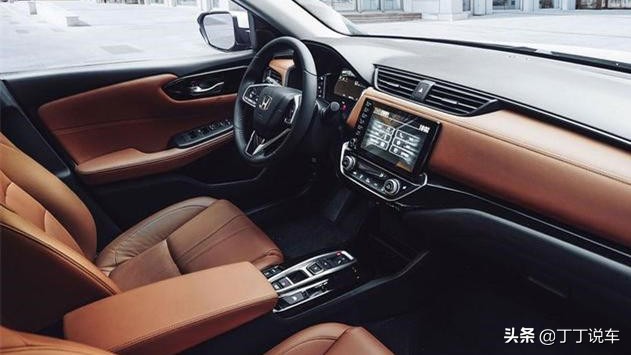 本田ur-v2020款370尊享试驾,1.5的新飞度和1.0t的凌派哪个省油