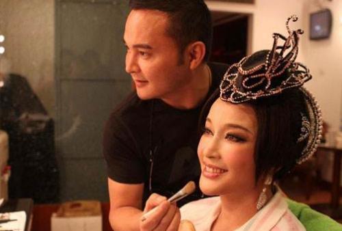 毛戈平口红跟tf口红哪个好,毛戈平黑管口红好不好