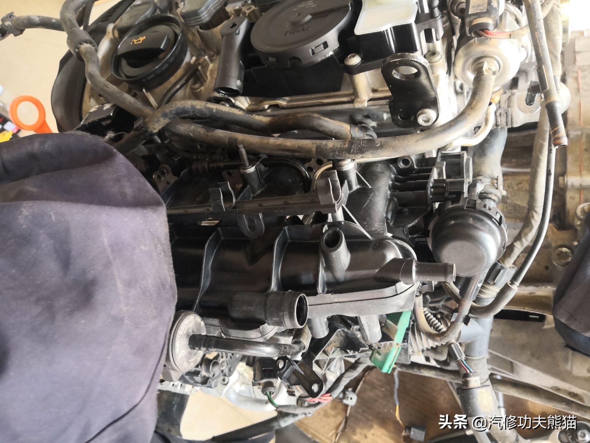 上海大众SUV销量王途观烧机油、漏机油被人乱修一通差点搞报废