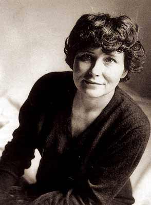 女人与猫的镜像：“文学祖母”笔下那些自由的灵魂