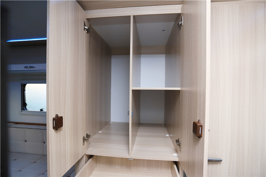 国内公认最好的三款拖挂房车价格,国产最新款可上路双轴拖挂房车