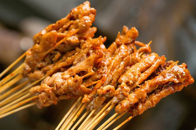 吃完整条恩施街，发现住在青山的才是人生赢家