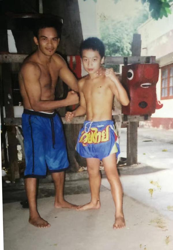 中国小伙在泰国拳馆,泰国开拳馆的中国人