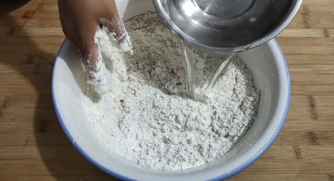 油条怎么做会更酥脆,油条怎么蓬松酥脆