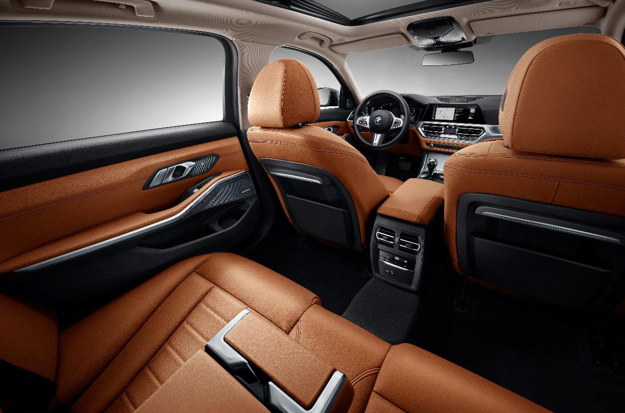 宝马3系老款和新款对比讲解,新宝马3系深度评测内饰