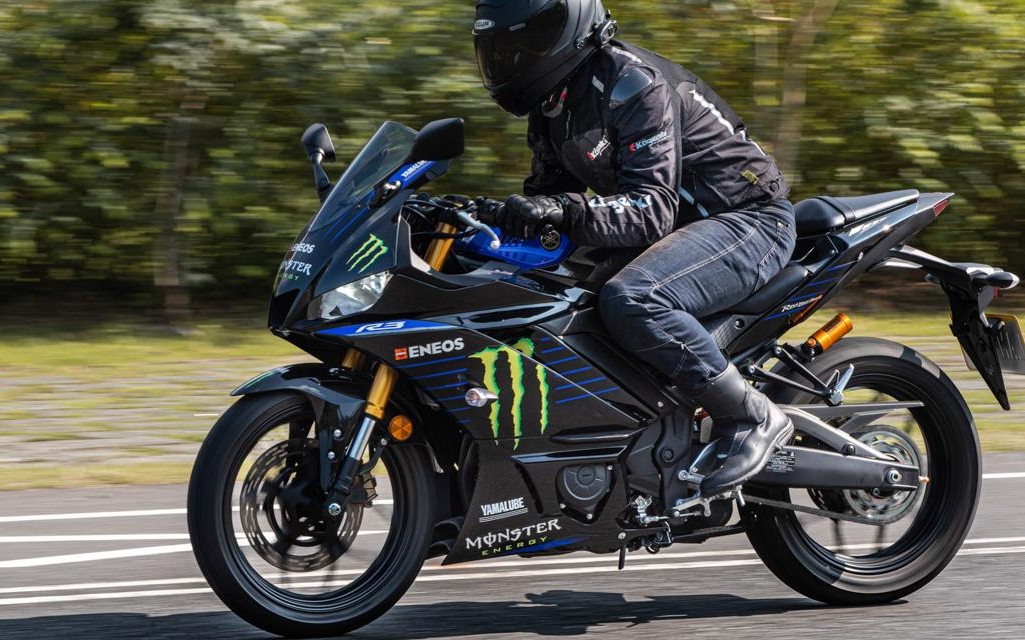 2020雅马哈r3车评,雅马哈r32023款车主