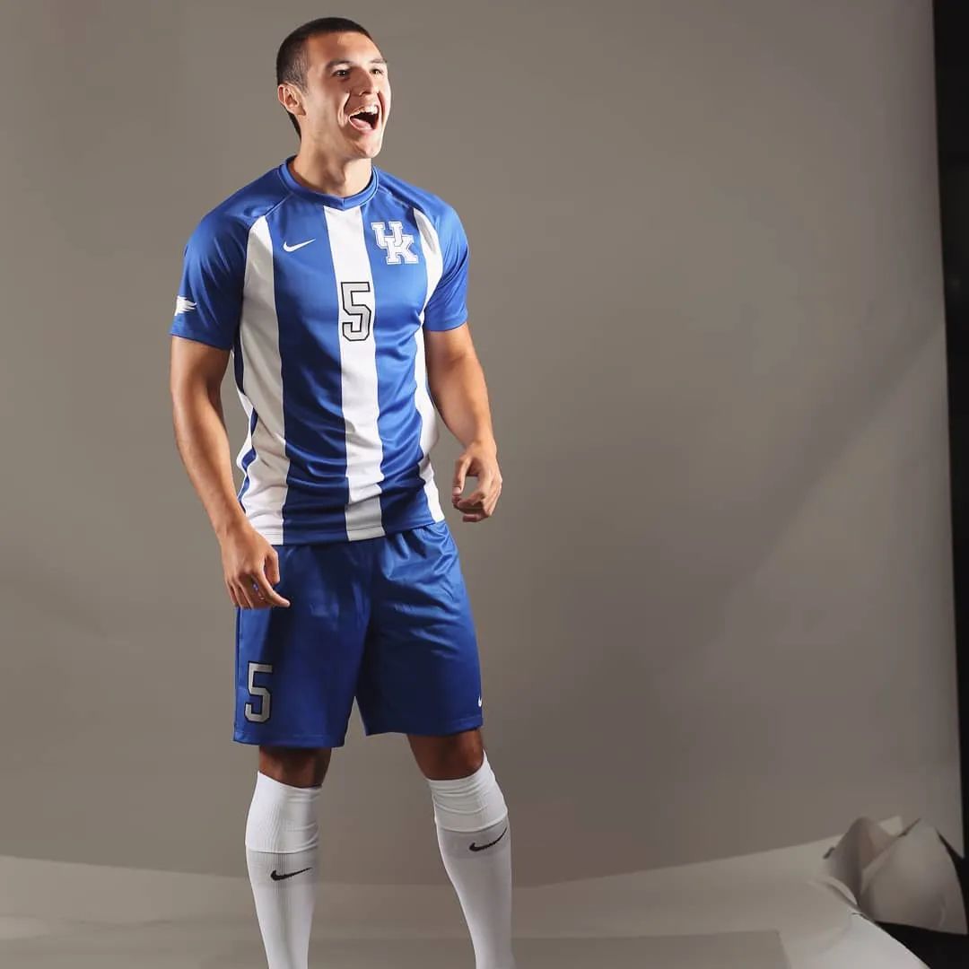 国足足球队员名单最新,中国足球小将去英国公布名单