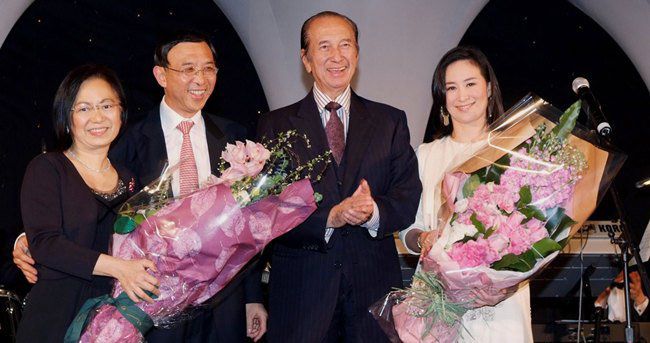 赌王何鸿燊逝世讣告,何鸿燊为什么叫港澳知名企业家