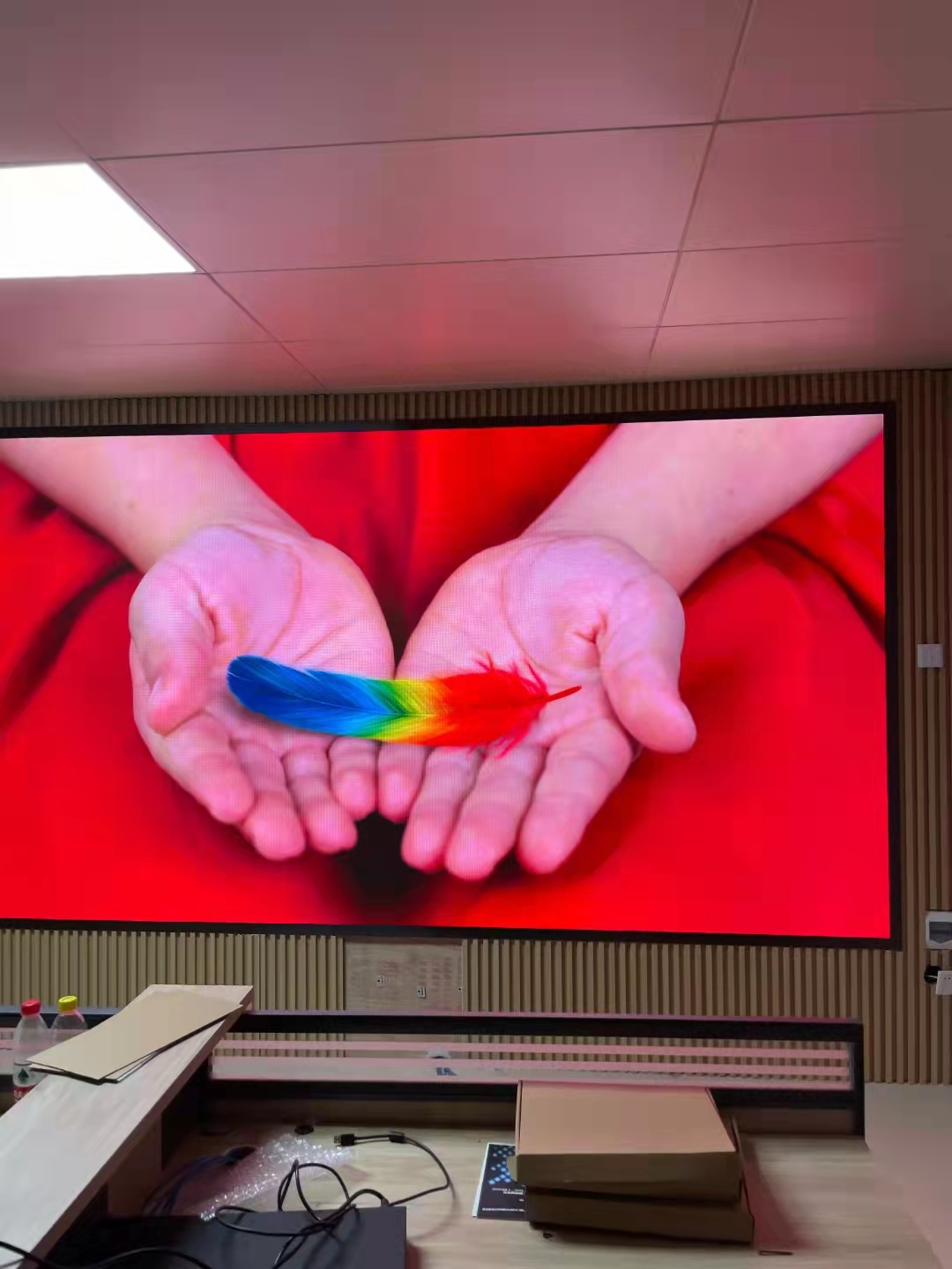 咸阳室内p2.5全彩led显示屏安装,p2全彩led屏每平米价格