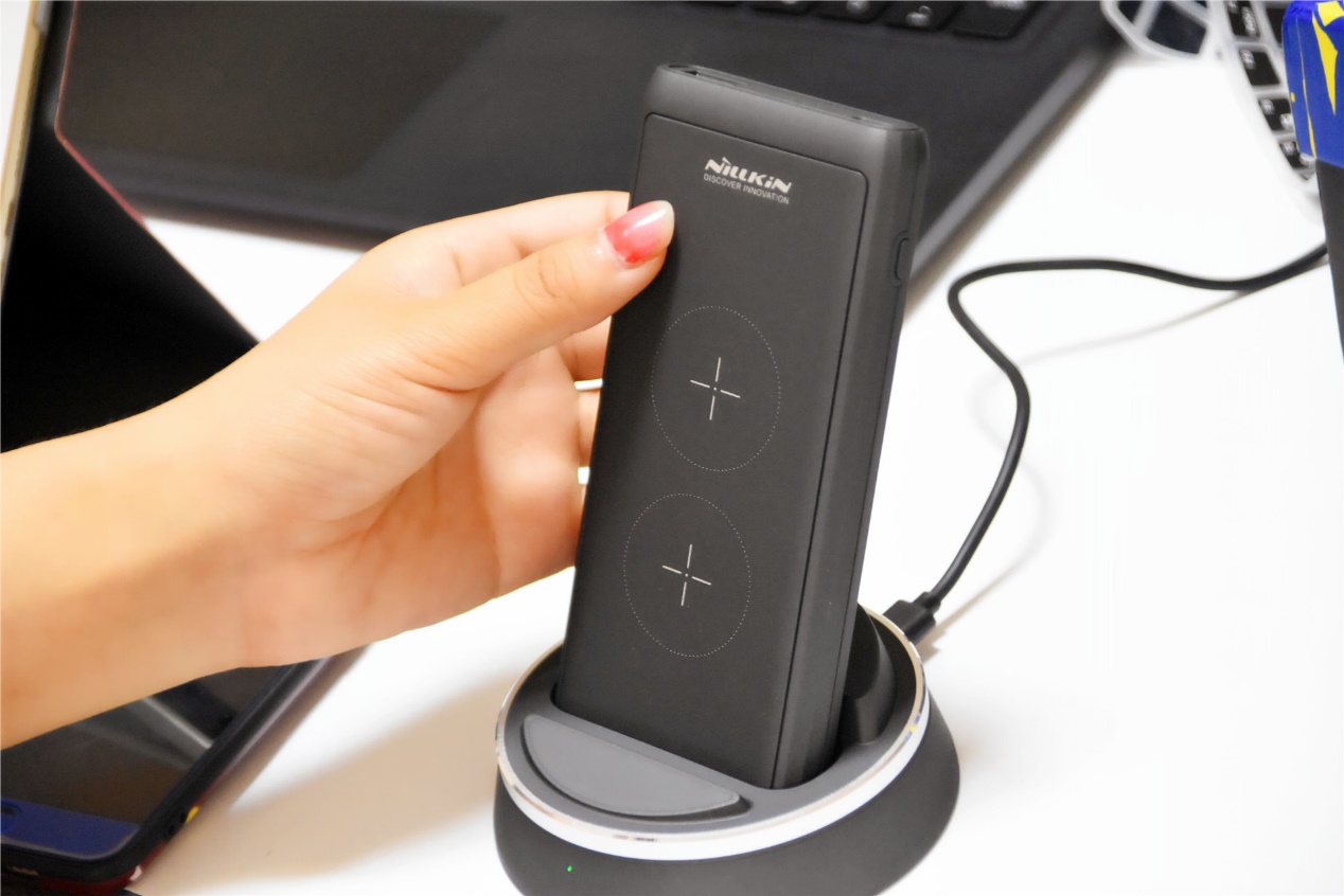 推荐一款2万毫安的无线充电宝,无线充电宝耐尔金