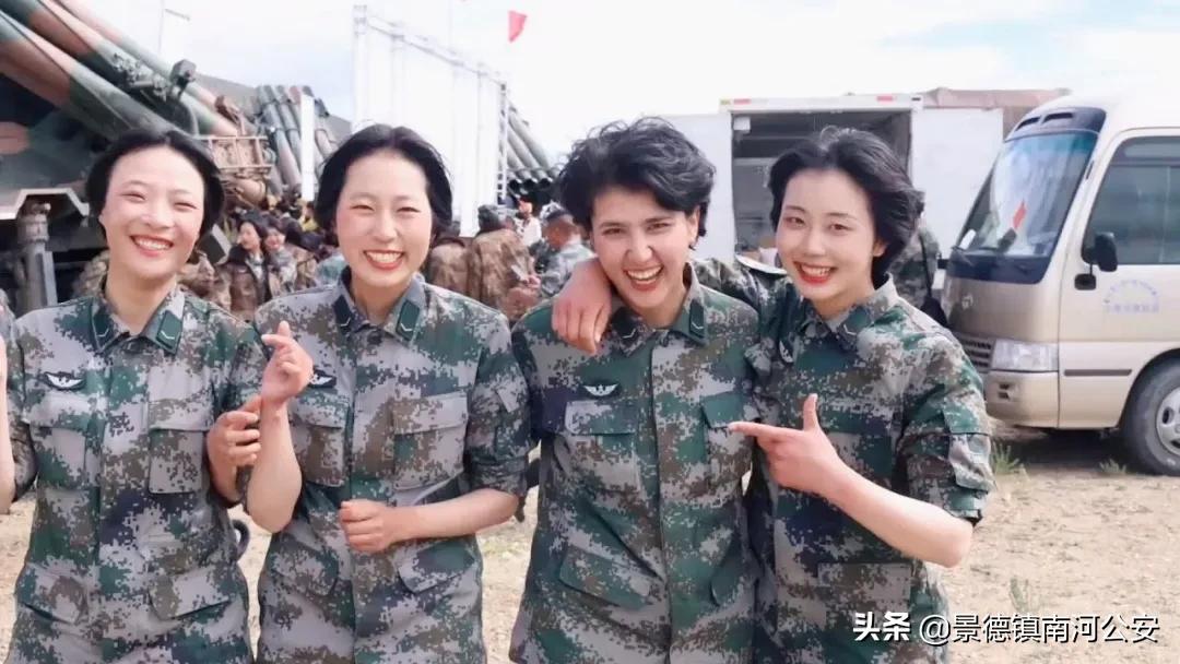 复旦川籍小姐姐,复旦小姐姐采访后续