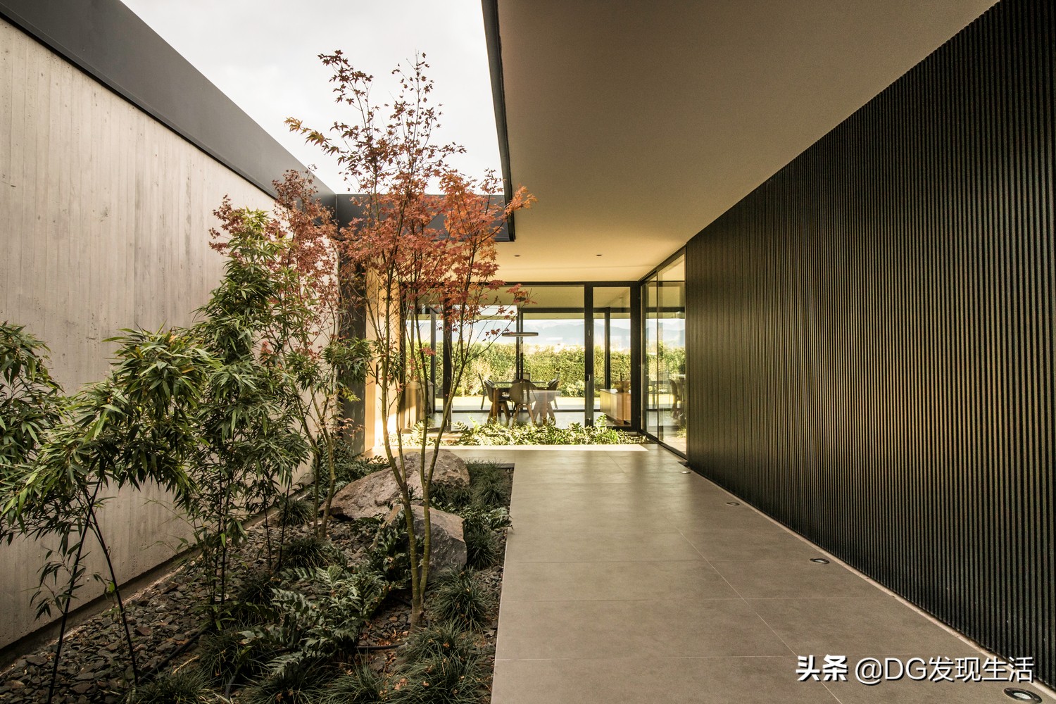 230平米4室2厅现代轻奢装修,105平现代简约之家