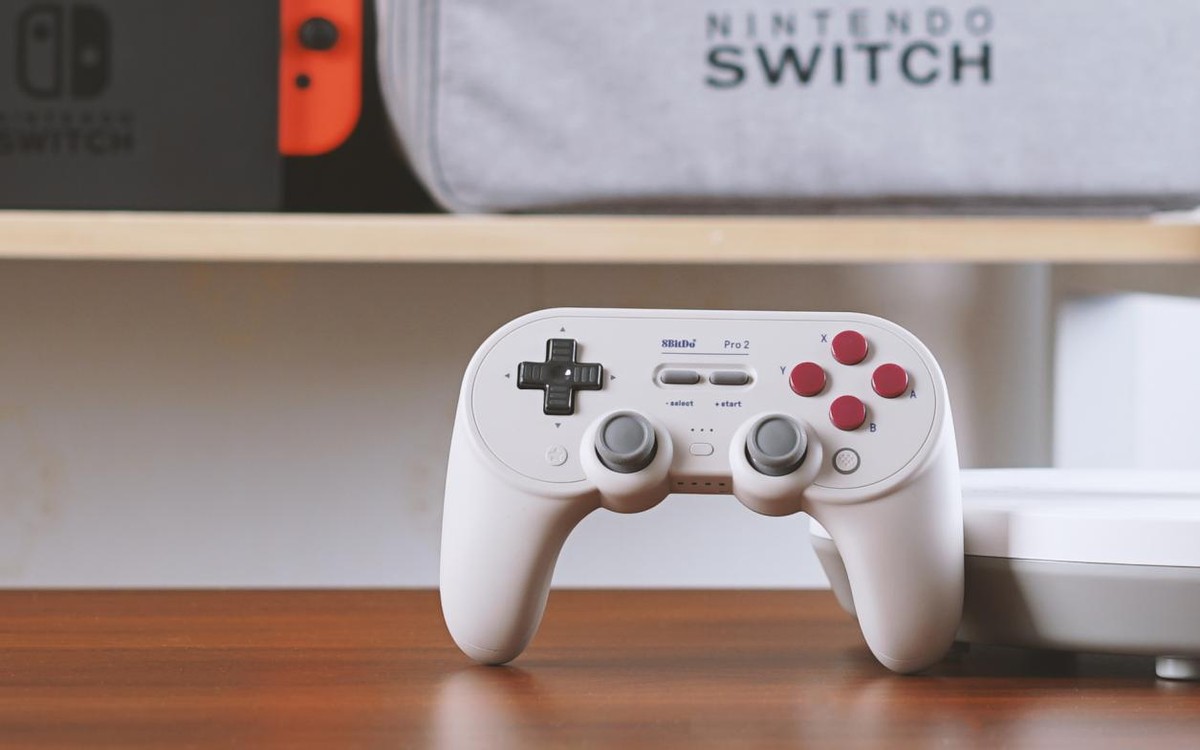 八位堂pro2与switch手柄,游戏玩家必备外设
