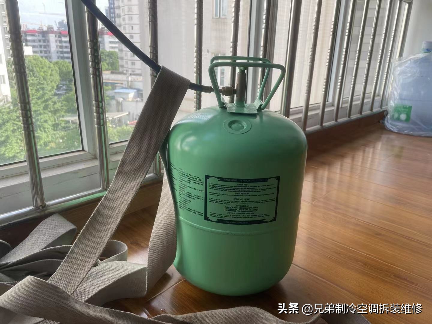 空调加氟教程一般多少钱一次,空调加氟温度16度加氟加几个压