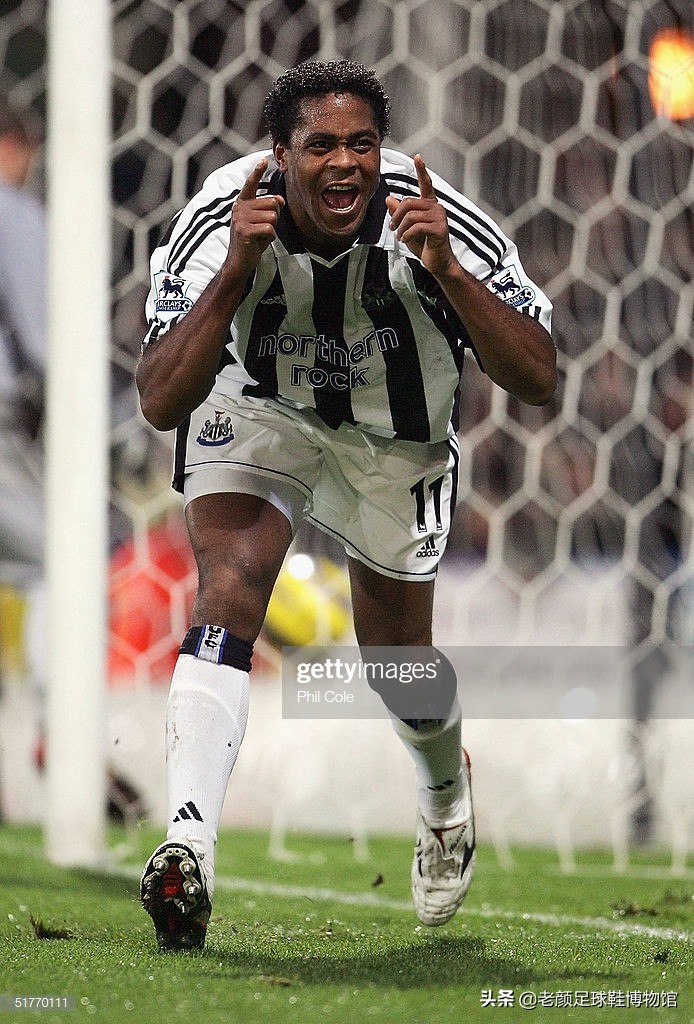 踢翻米兰王朝的贾府少年，身背“杀人犯、强奸犯”恶名的荷兰锋霸