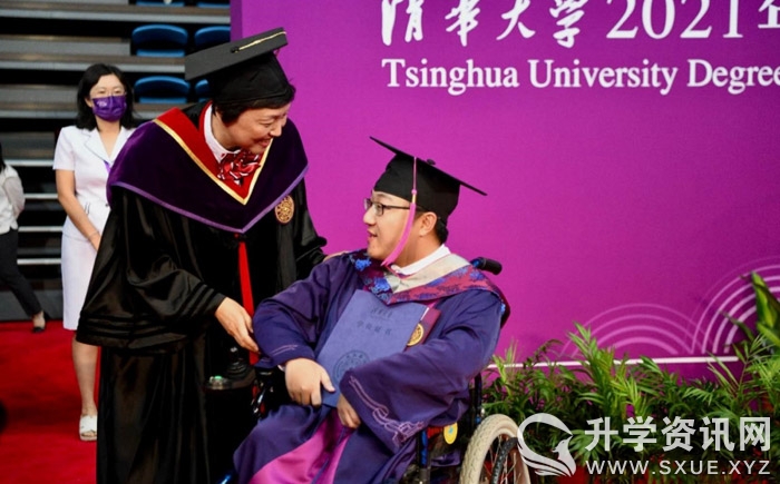 半岁失聪考入清华读博！TA们的故事或会成为你孩子生命里的那道光