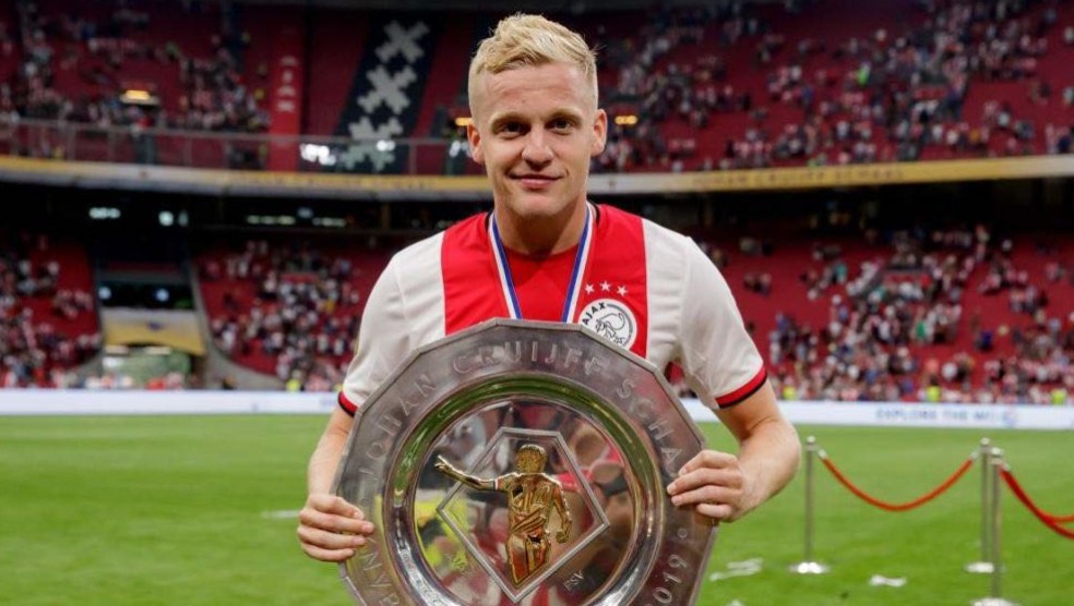 实况足球c罗和梅西搭配阵容,实况足球精选梅西适合什么阵容