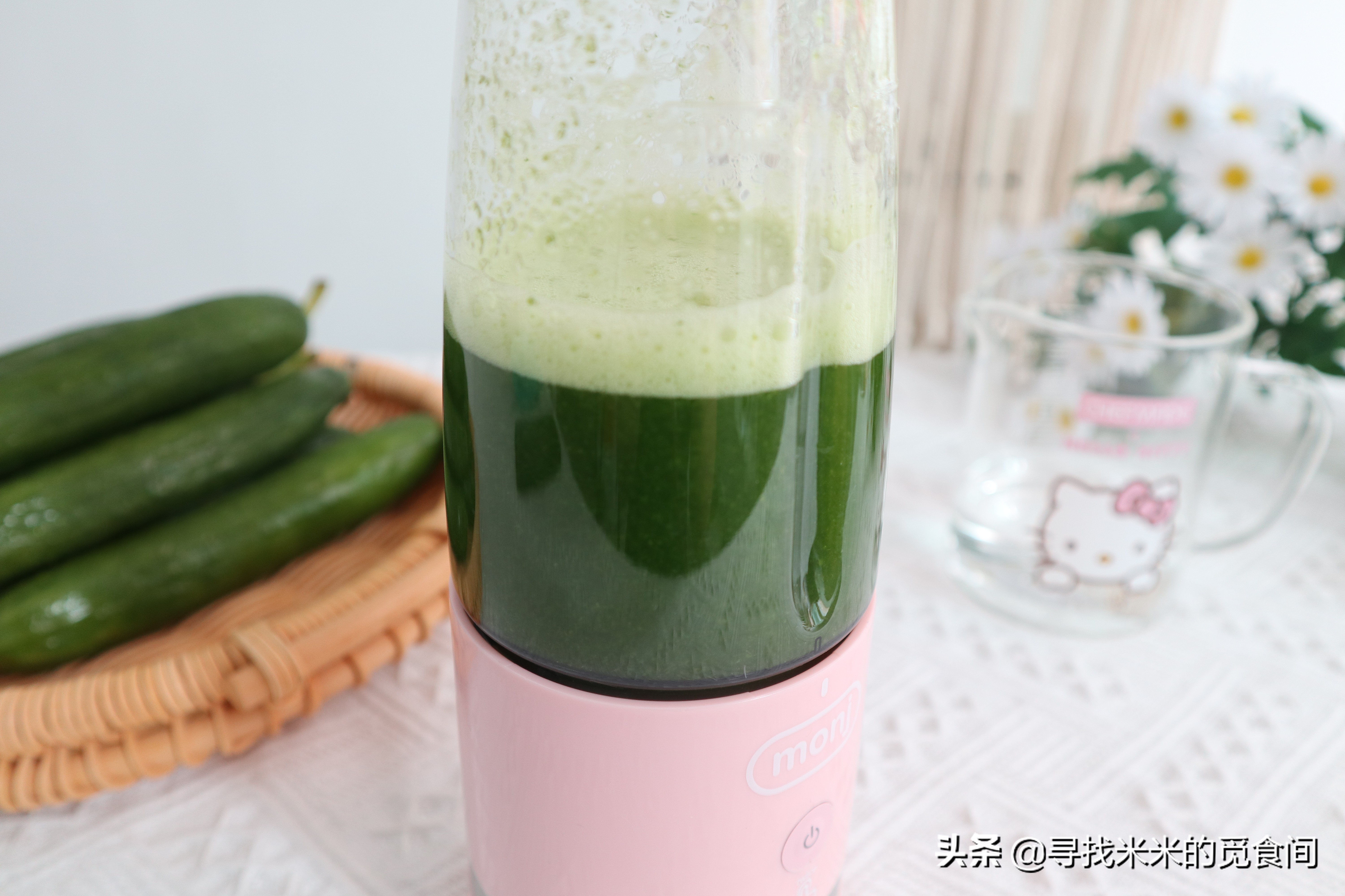 夏天做一个冰凉爽口的酸辣凉粉 (黄瓜凉粉的做法水和粉的比例)