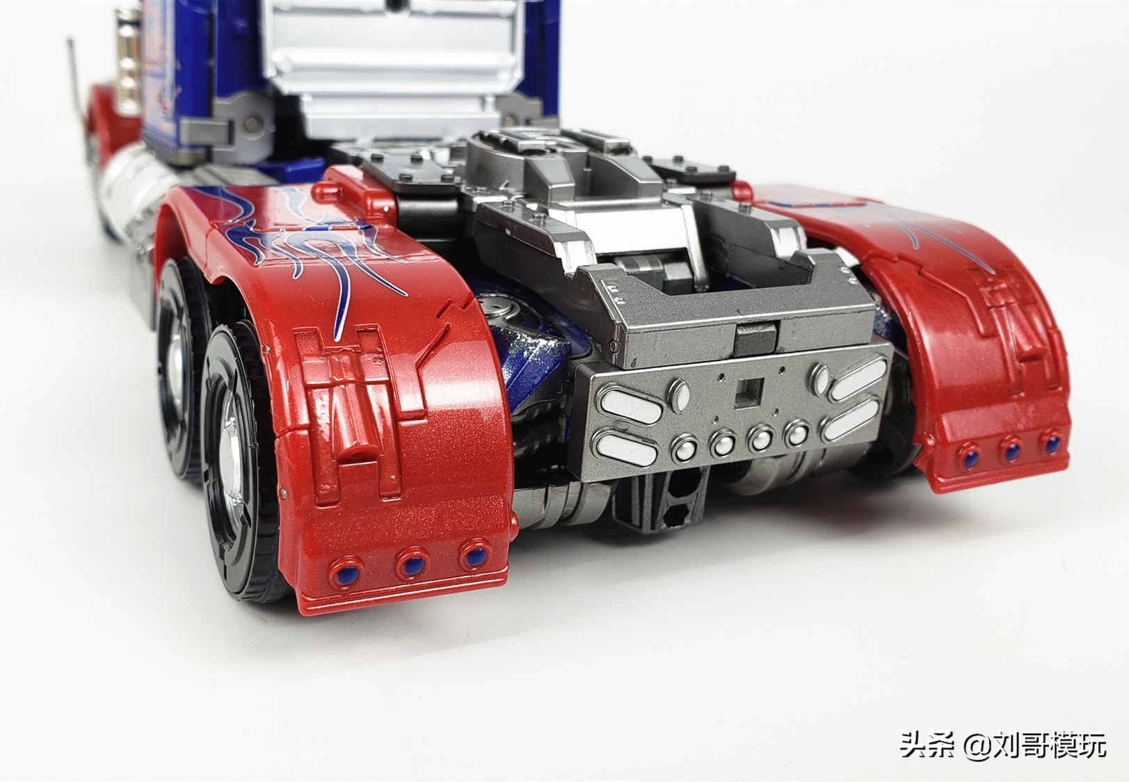 擎天柱玩具最还原,最还原电影的擎天柱玩具