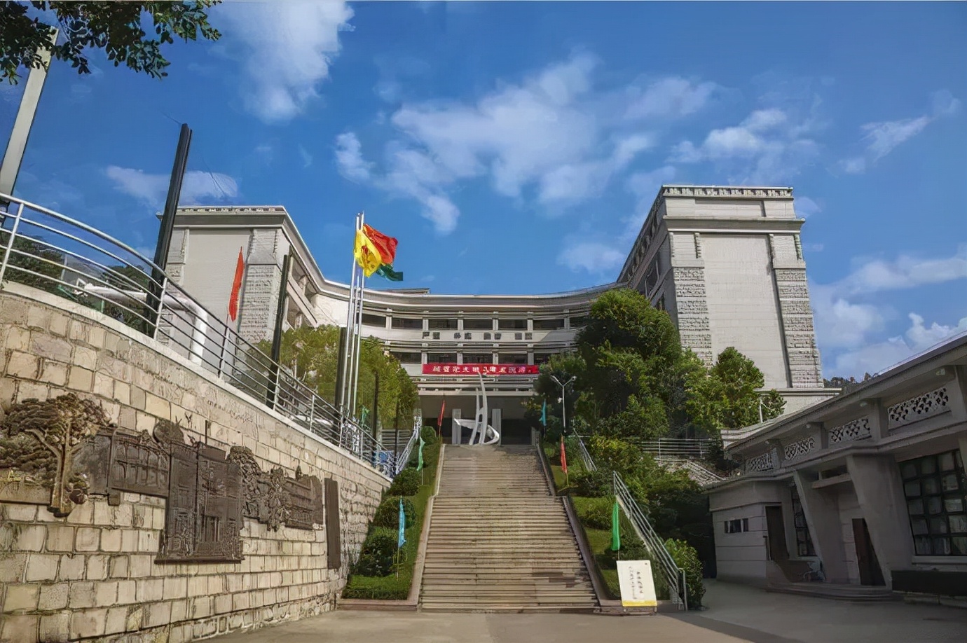 2021年汕头市“新时代好少年”学习宣传活动发布会暨精神文明建设先进典型*党**史学习教育圆满举行