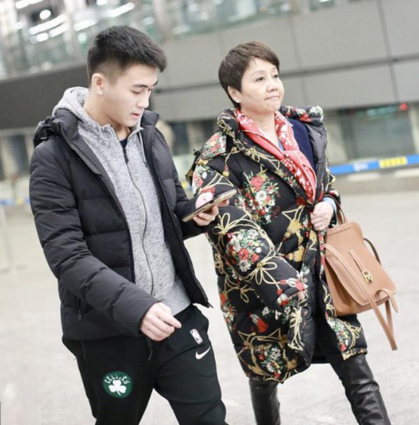 奶爸何猷君,奶爸何猷君迎25岁生日