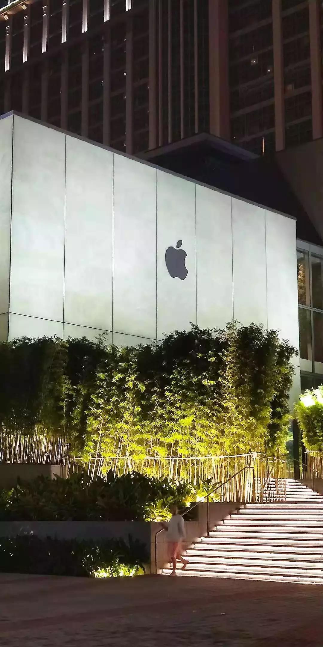 每日课堂|苹果零售店，超薄“透光石”如何成为黑科技玩法？