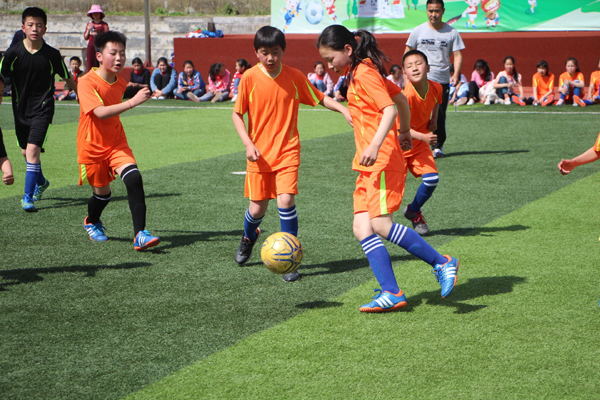 平利县老县镇中心小学校园足球赛,白泥镇中心小学足球比赛