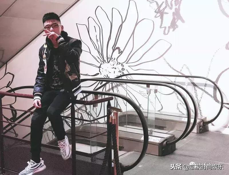 现在的男士衣服多少钱,男人穿多少钱的衣服