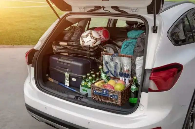 一场足球赛,一场球赛就可以创造好多快乐