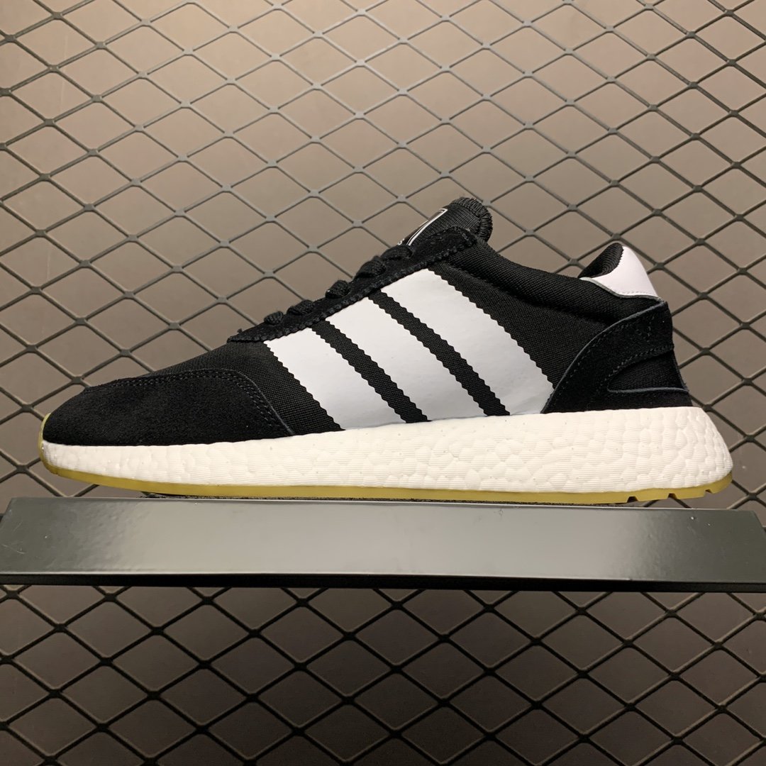 adidasinikirunnerboost黑白,adidasoriginalsnitejogger黑红蓝银