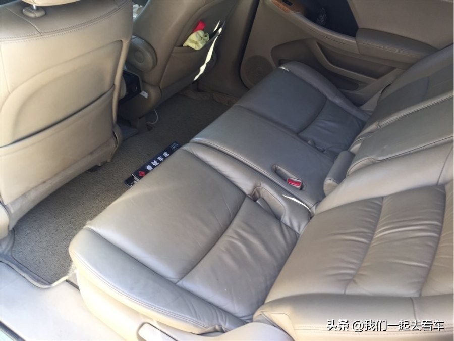 朋友买了台118万的车,朋友10万买的车