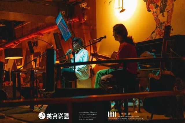 昆明这家开在76年前电影院的餐吧，手工披萨被写进国外旅游攻略