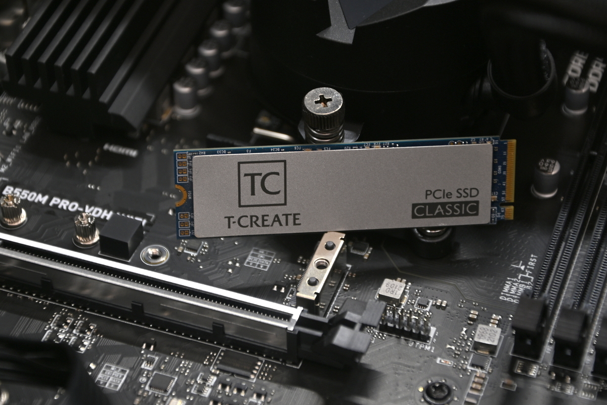 微星宙斯盾z5,宙斯盾z5加机械硬盘